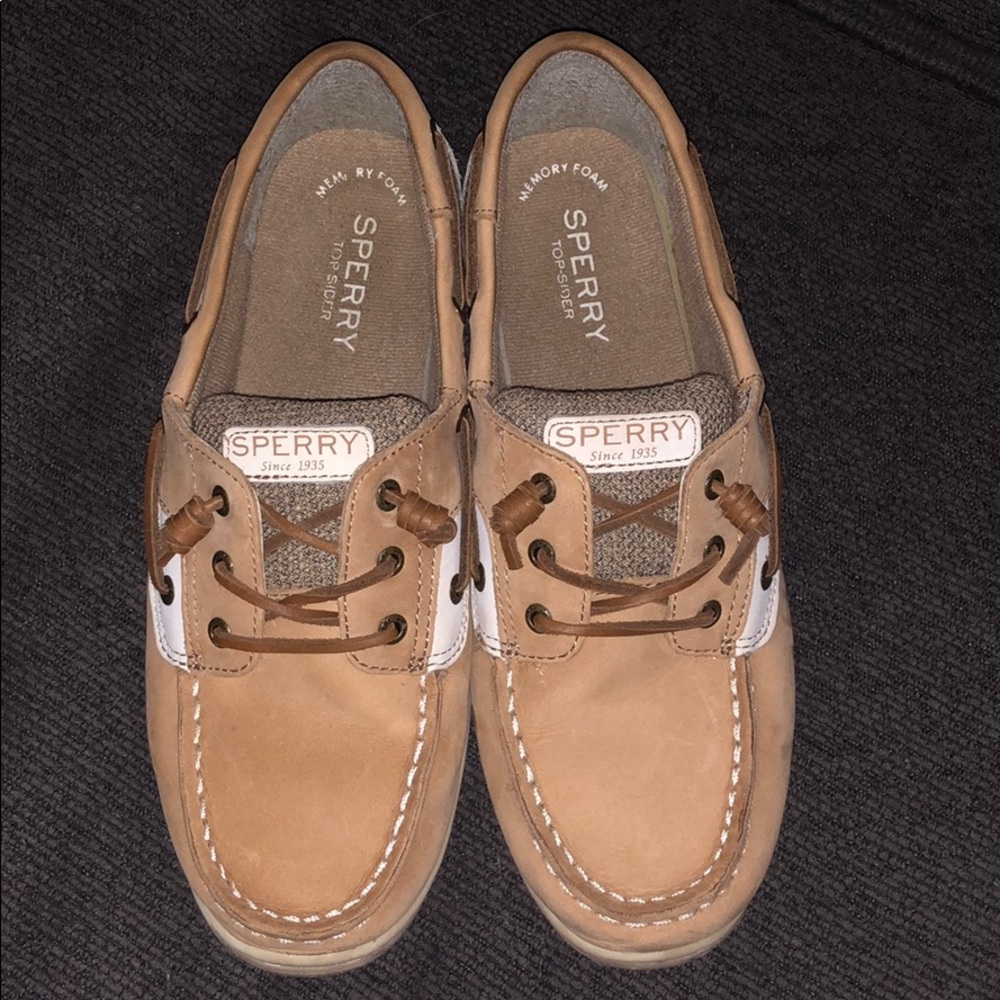 Youth Sperry loafers